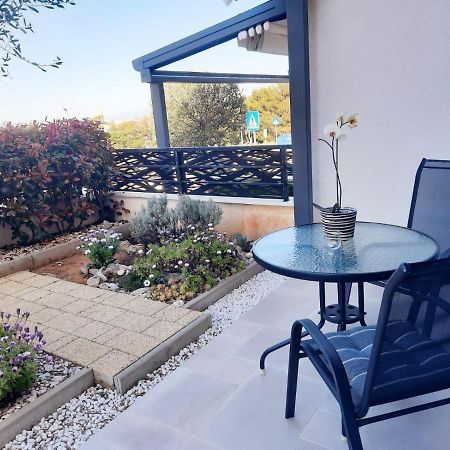 Apartman Madonnina Cres Eksteriør billede