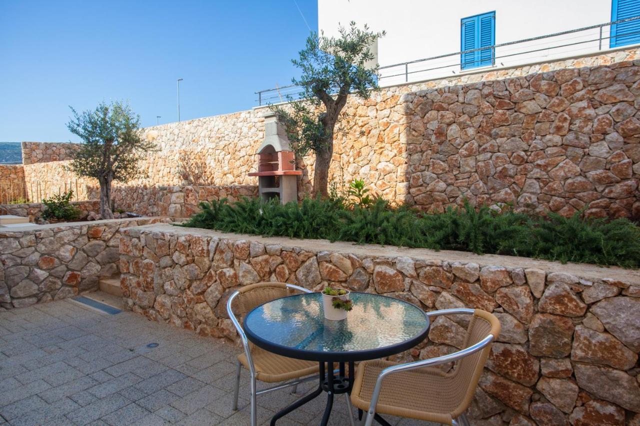 Apartman Madonnina Cres Eksteriør billede
