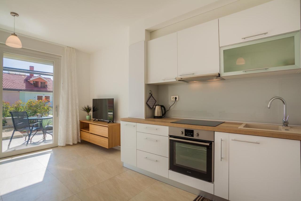 Apartman Madonnina Cres Eksteriør billede